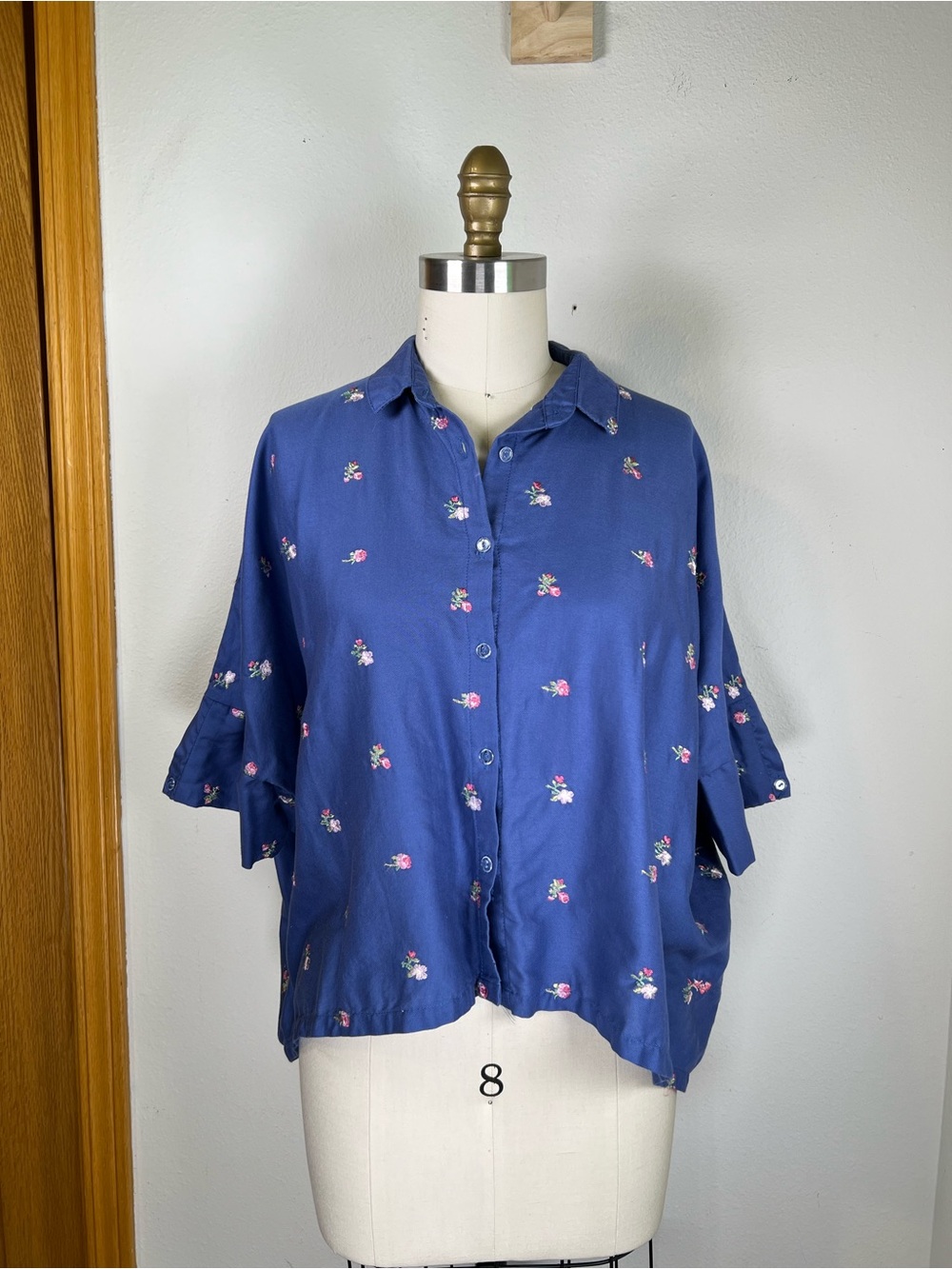 Oversized Blue Floral Embroidered Button-Up Shirt Size Small